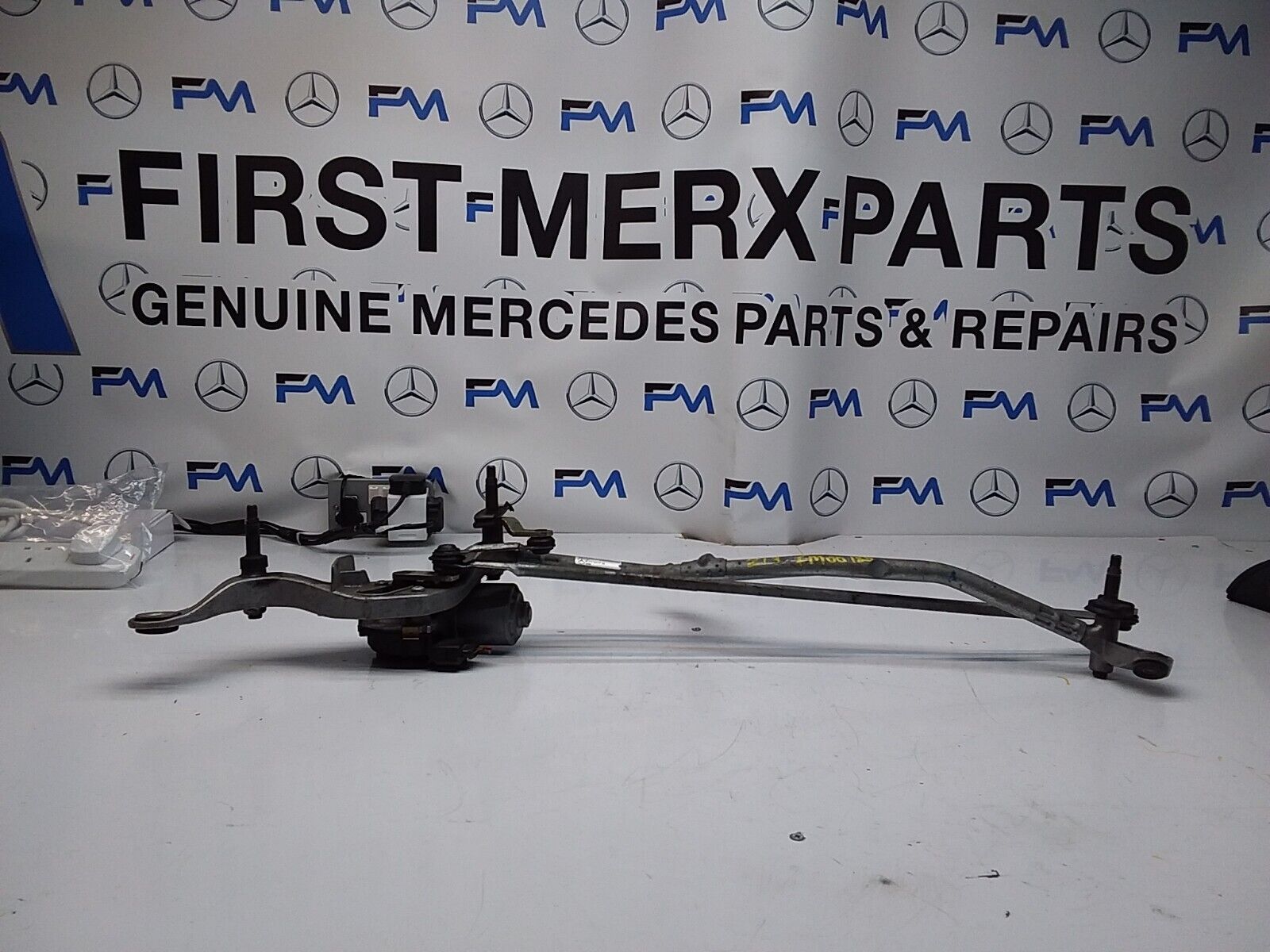 MERCEDES E-CLASS 2017 W213 A2138200740 FRONT WIPER MOTOR  FM00185