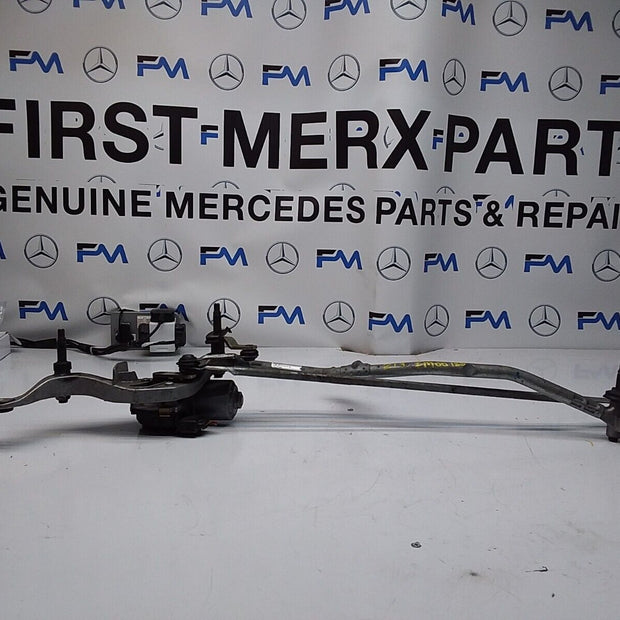 MERCEDES E-CLASS 2017 W213 A2138200740 FRONT WIPER MOTOR  FM00185