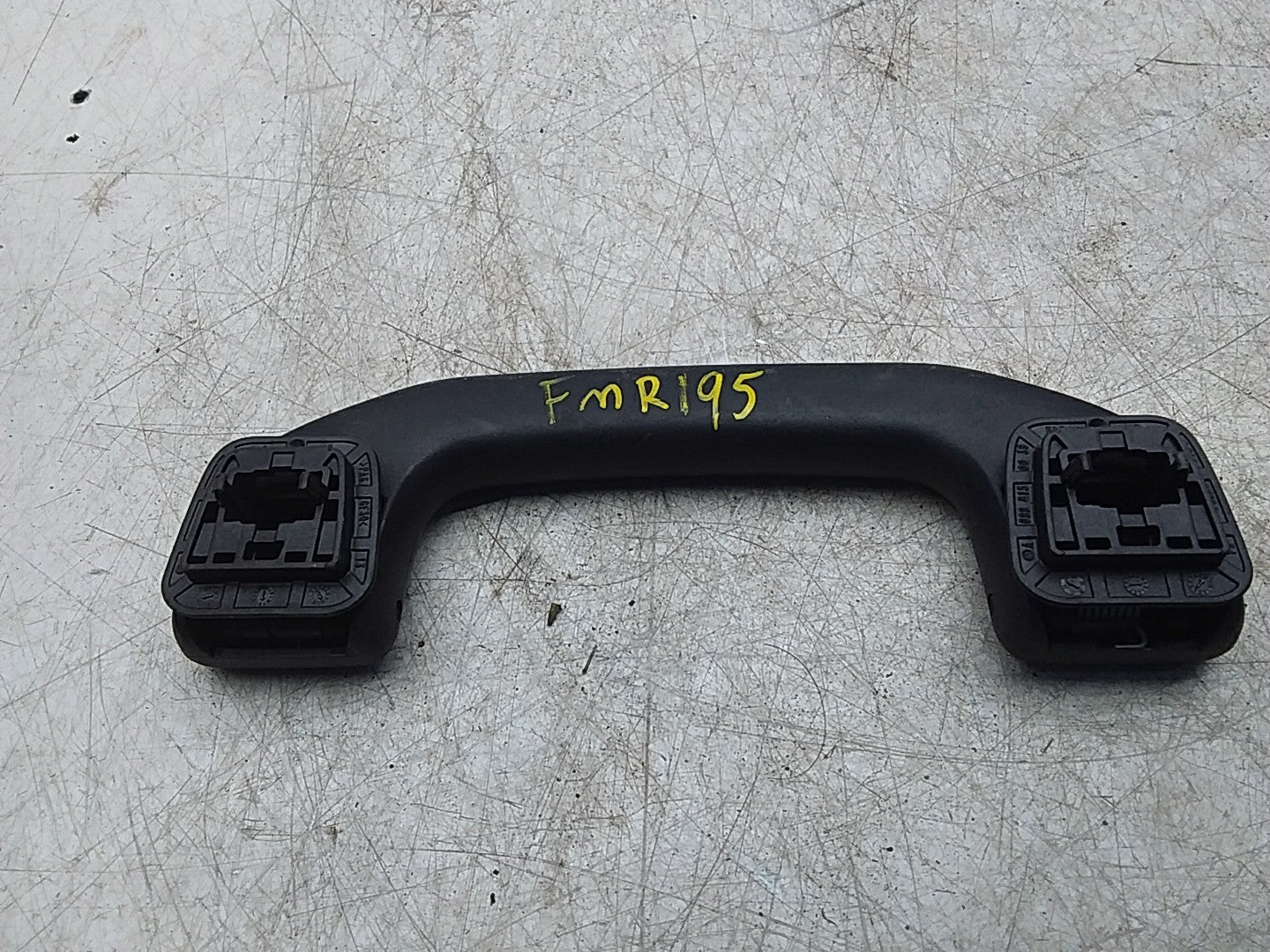 MERCEDES A-CLASS W206 REAR ROOF GRAB HANDLE PASSENGER SIDE  A0998150039 FMR195