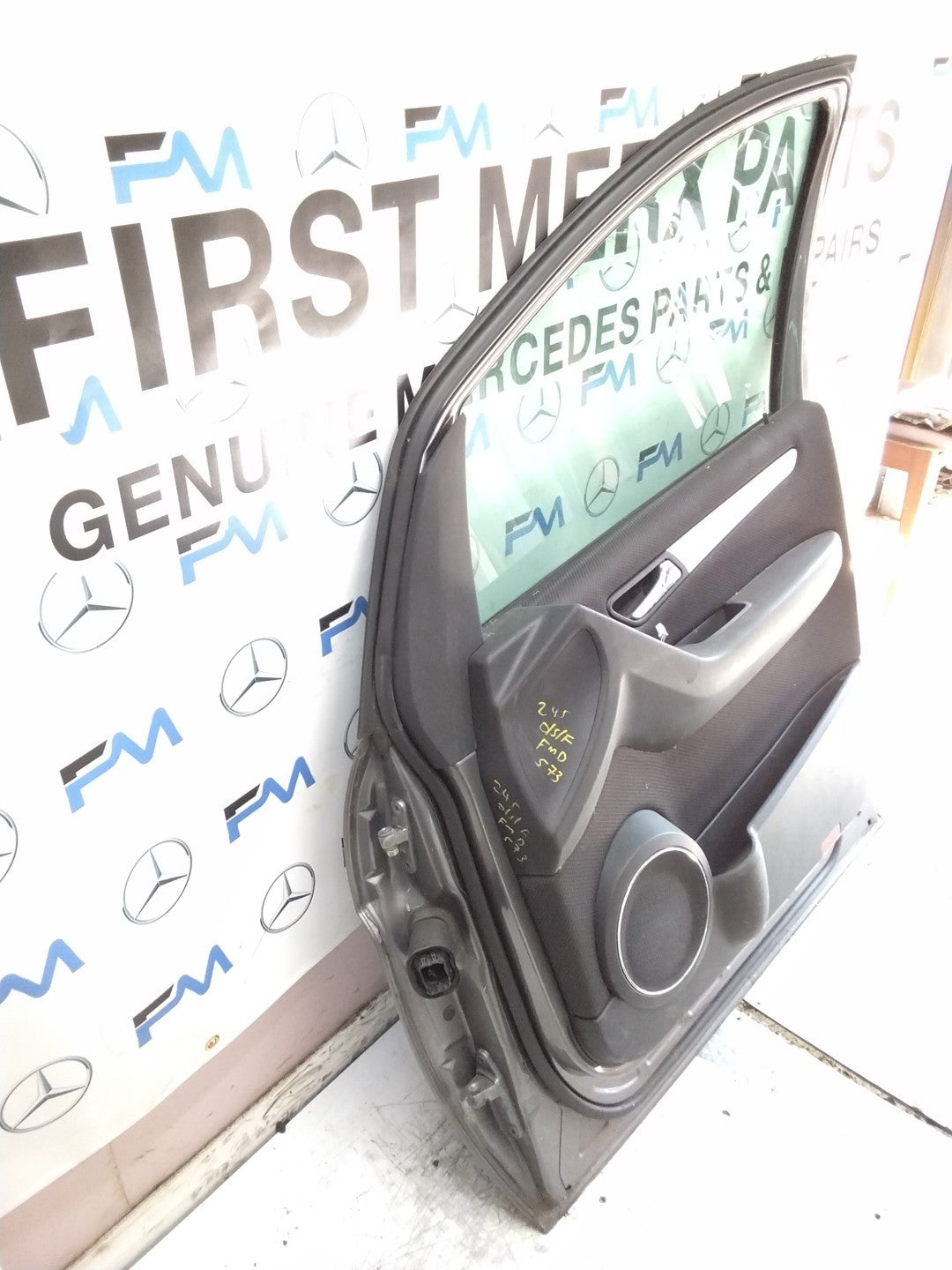 MERCEDES B-CLASS W245  DRIVER FRONT DOOR OSF GREY 2005- 2011  FMD573