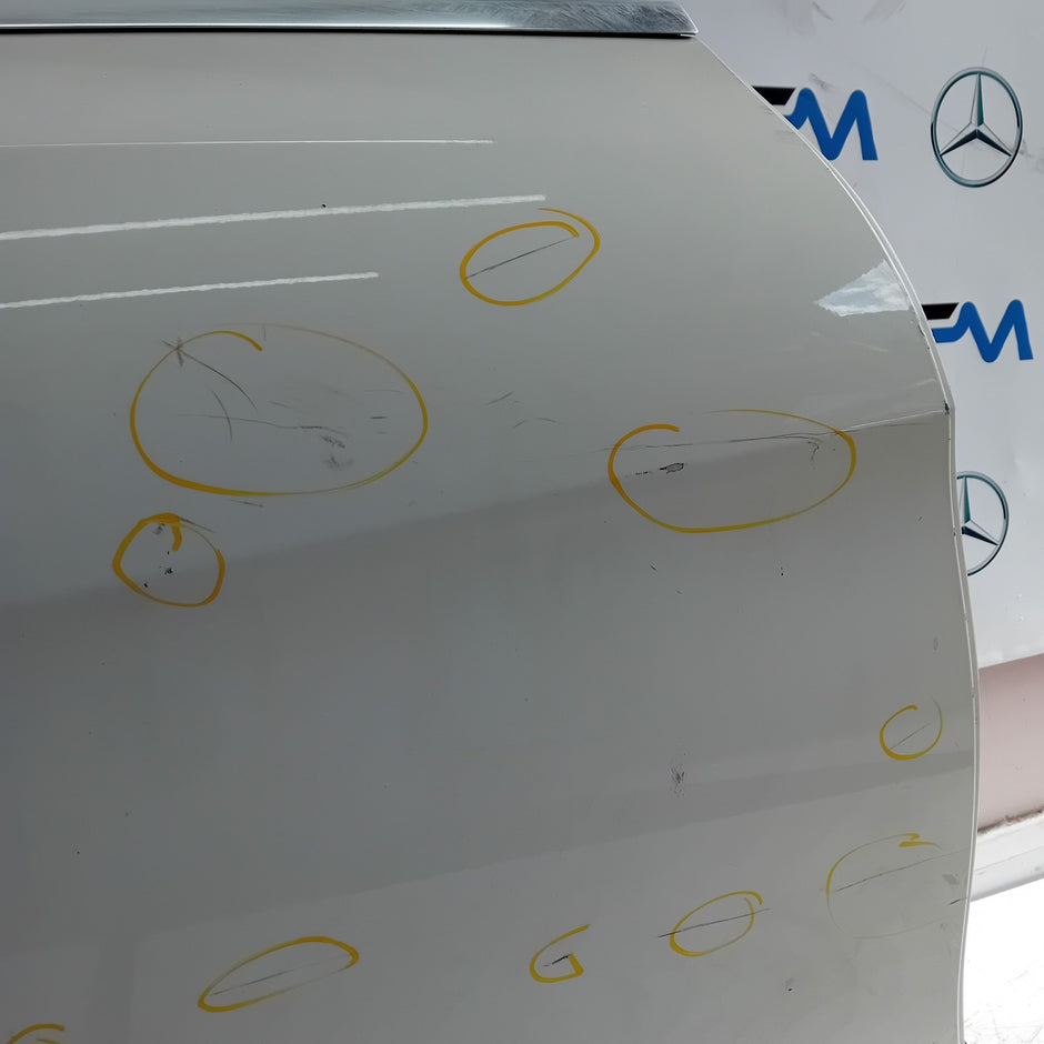 MEECEDS BENZ CLA W117 DRIVER FRONT DOOR OSF WHITE  2013-19 COMPLETE FMD399