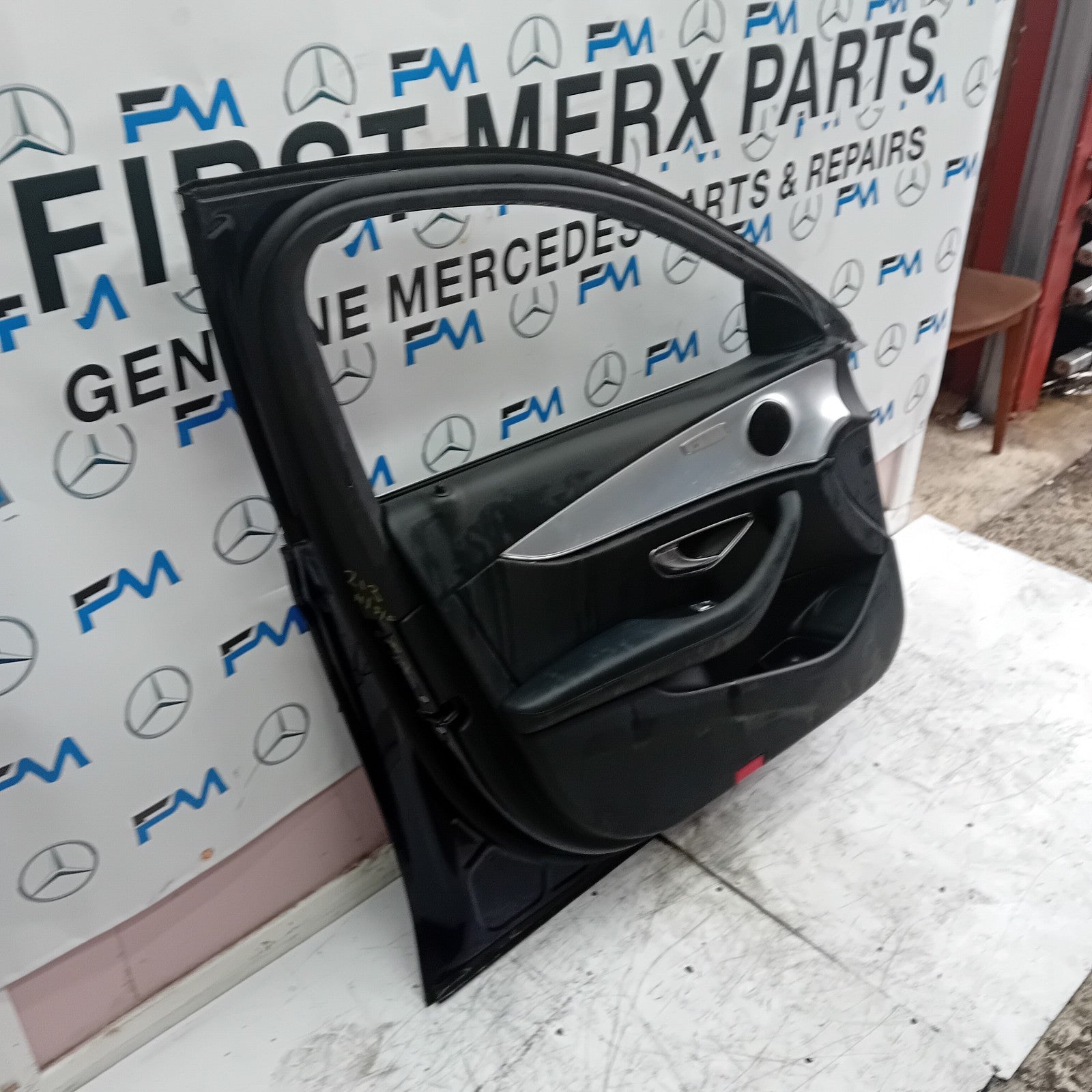 MERCEDES E-CLASS W213 PASSENGER SIDE FRONT DOOR N/S/F BLUE COMPLETE FMD137