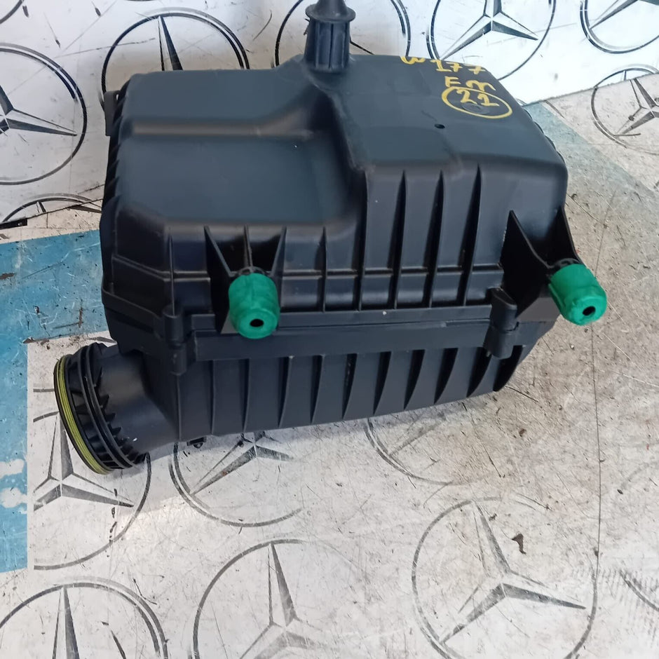 MERCEDES V177 W177 A35 2020  2.0 PETROL AIR FILTER BOX OEM A2600902900