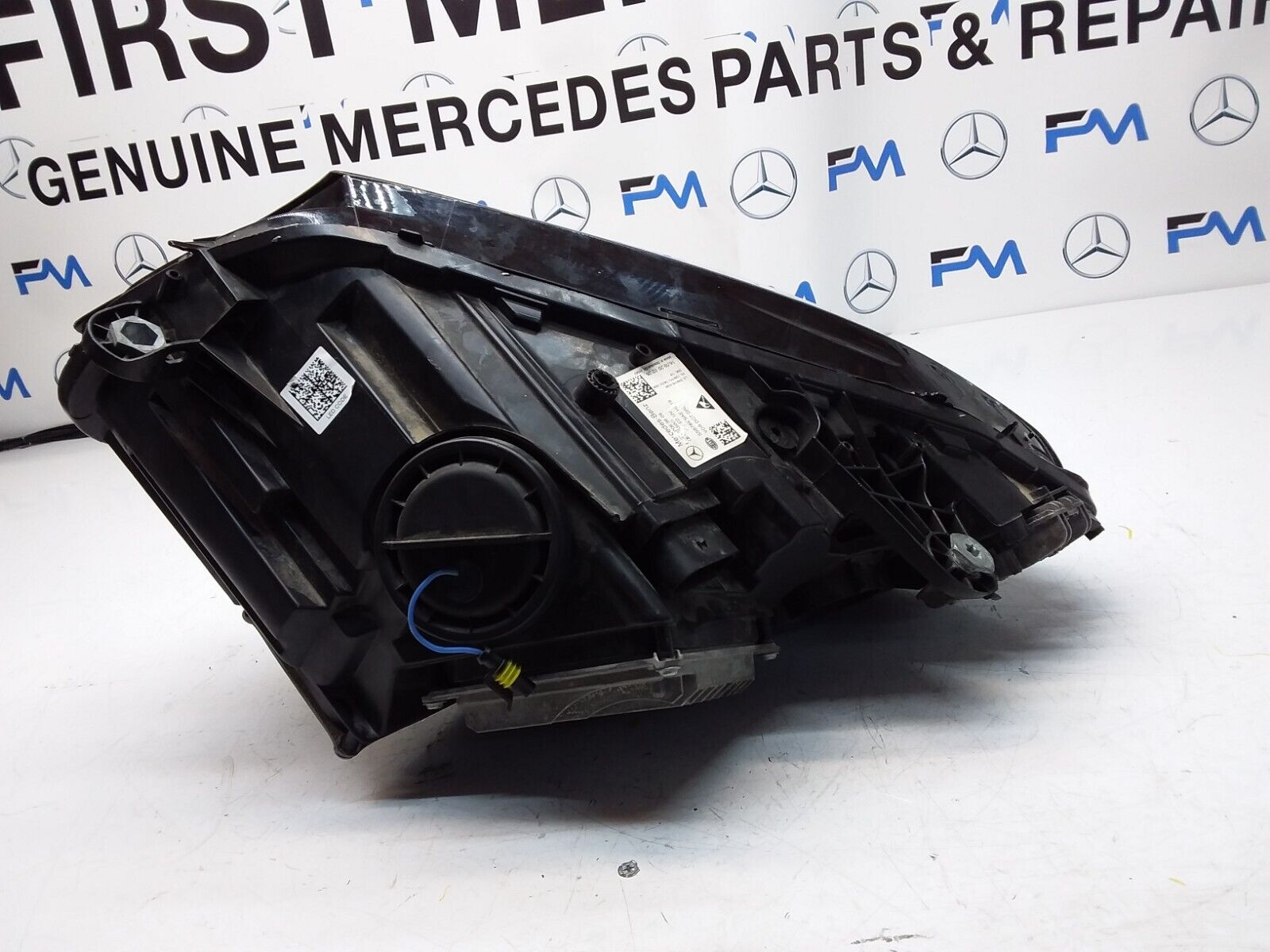 2018 MERCEDES C-CLASS W205 O/S HEADLIGHT COMPLETE  FACELIFT A2059069609 FMH53 