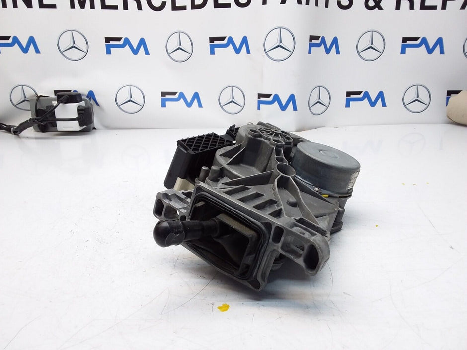 Mercedes C-CLASS W205 TAILGATE BOOT LIFT MOTOR FM00595 A2059007218 A0997602601