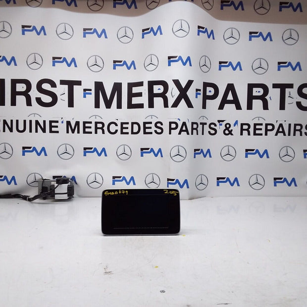 MERCEDES C-CLASS W205 2017 SAT NAV MULTIMEDIA SCREEN A2059004113 FM00679