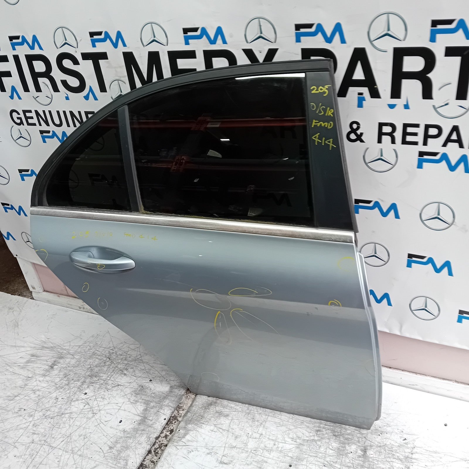 MERCEDES C-CLASS W205 DRIVER REAR DOOR OSR SILVER COMPLETE 2014 ON FMD414