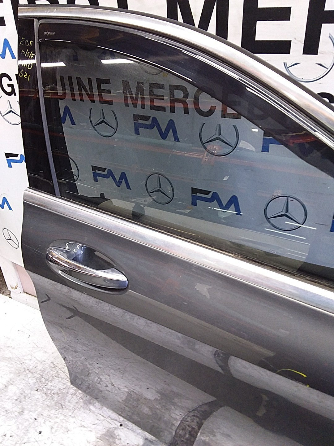 MERCEDES BENZ C-CLASS W205 SLN DRIVER FRONT DOOR OSF GREY 2014-21  FMD621