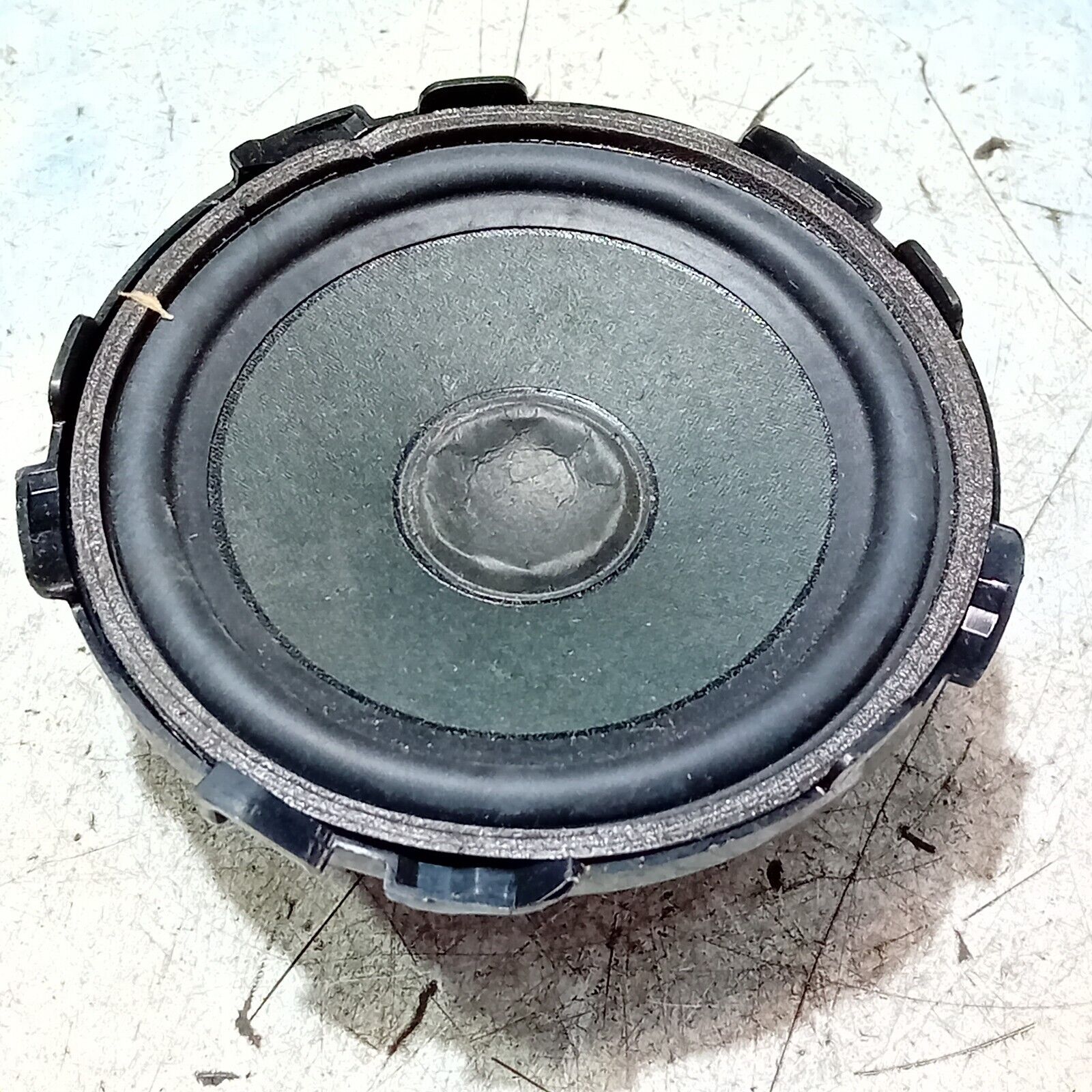 MERCEDES C220 C-CLASS 2016 CENTRE DASHBOARD SPEAKER A2058201002