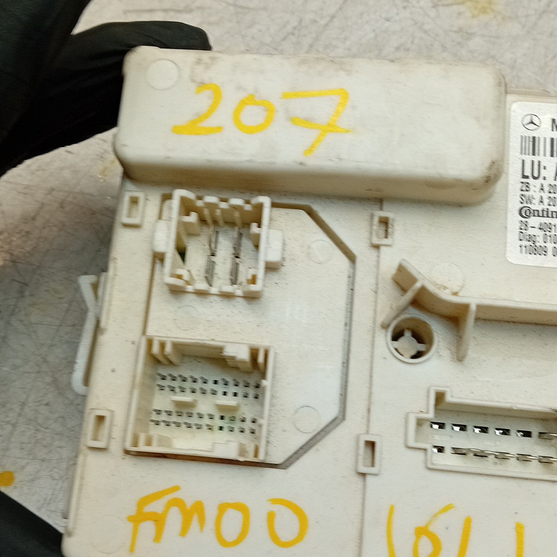 MERCEDES BENZ E-CLASS A207 CONVERTIBLE ROOF CONTROL MODULE A2079004300 FM001611
