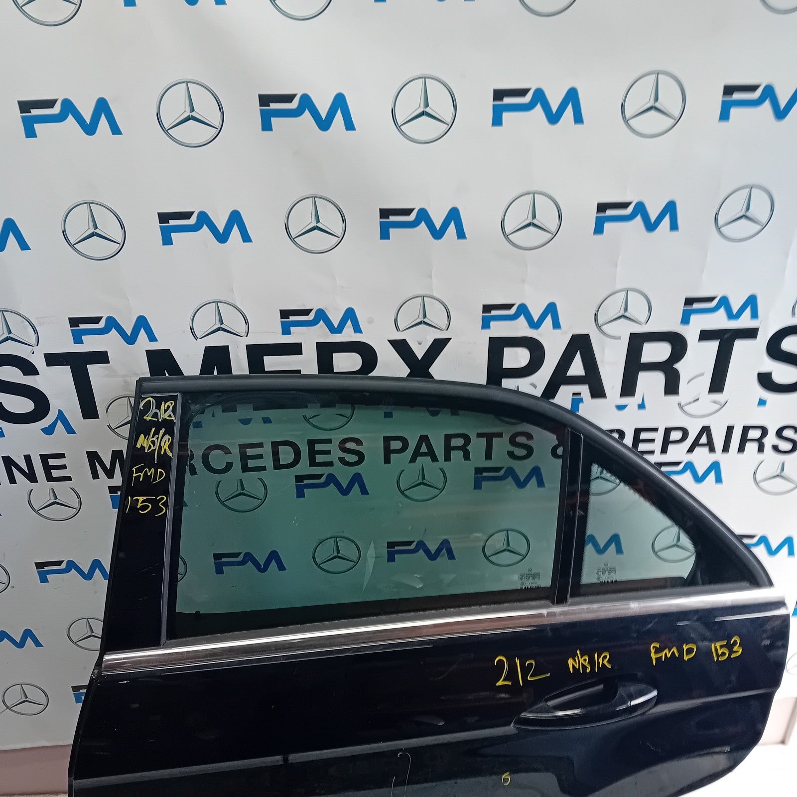 MERCEDES E-CLASS W212 PASSENGER REAR DOOR N/S/R BLACK COMPLETE 2009-16 FMD153