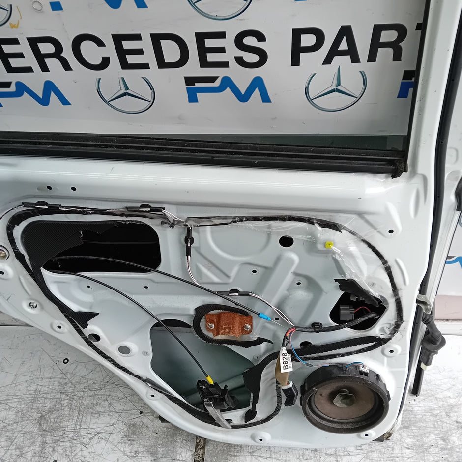 MITSUBISHI OUTLANDER MK3 PASSENGER REAR DOOR NSR 2013 WHITE FMD381