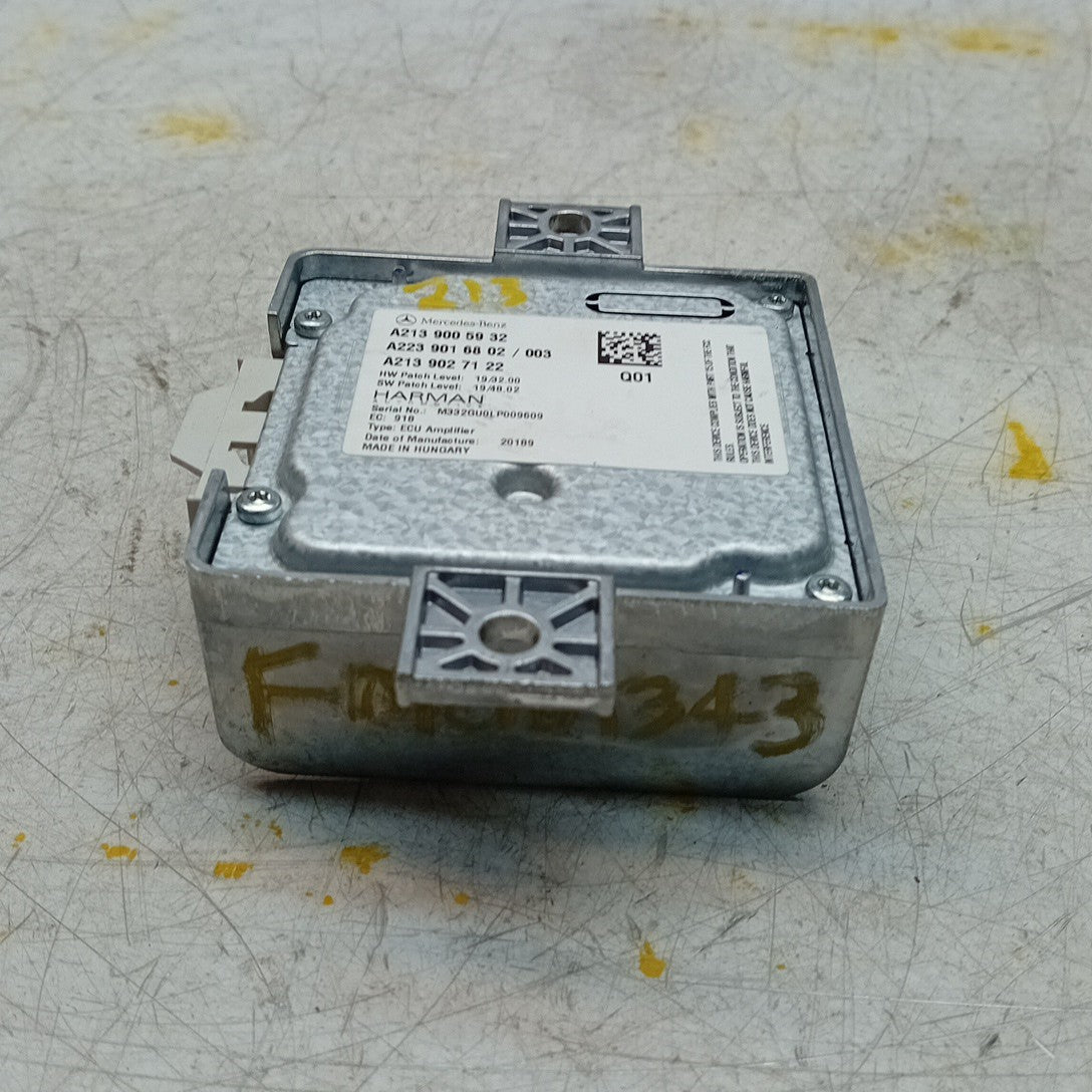 MERCEDES BENZ E-CLASS W213 HARMAN AUDIO AMPLIFIER 2016 A2139005932 FM001343