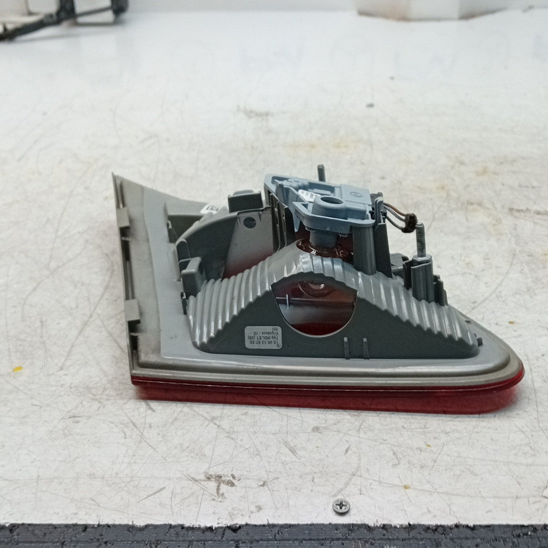 MERCEDES BENZ B-CLASS INNER DRIVER REAR TAIL LIGHT IOR  2015 A2468200864 FMT319