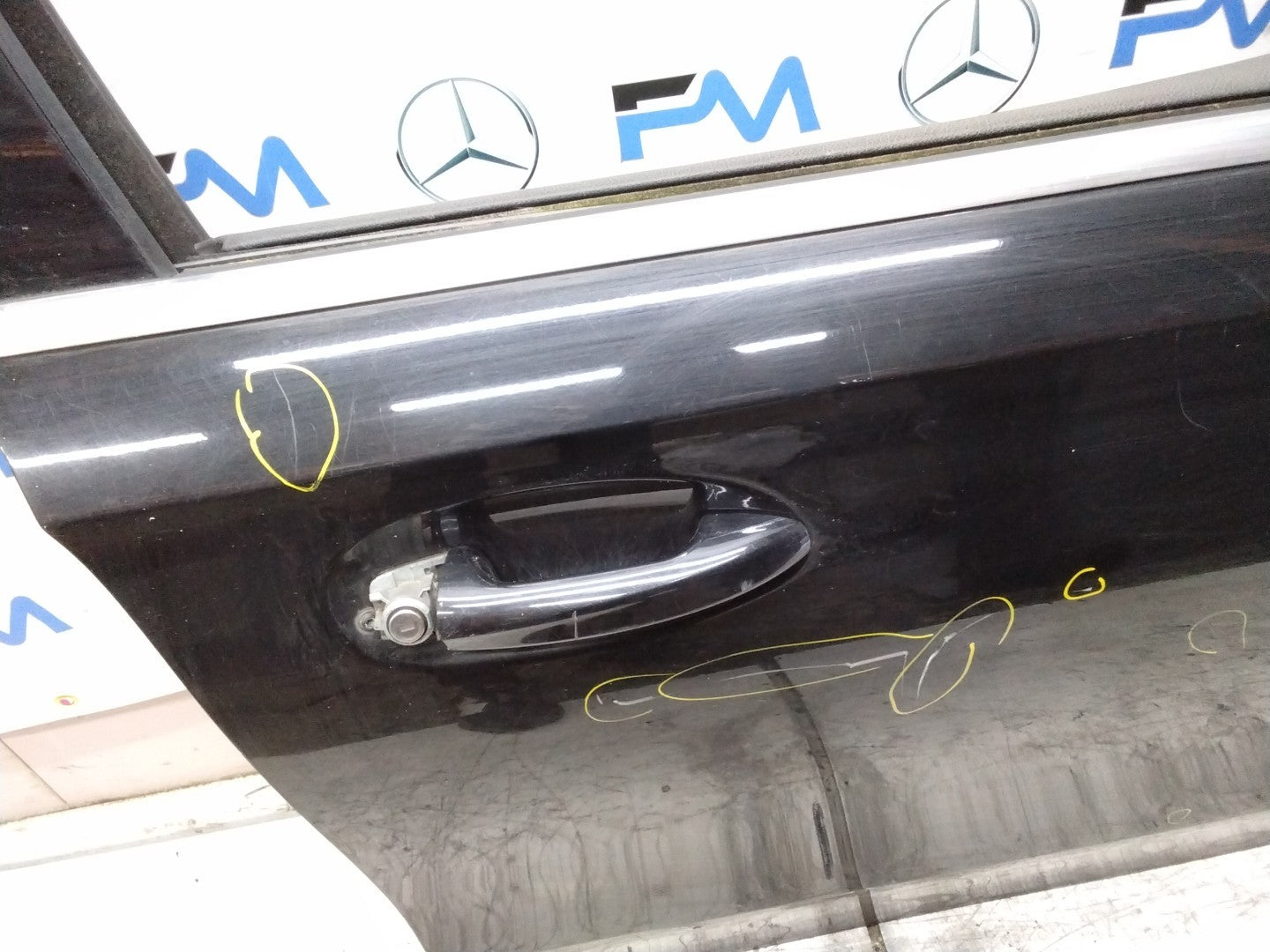 MERCEDES BENZ  A-CLASS W177  DRIVER FRONT DOOR OSF BLACK 2018-22 FMD548