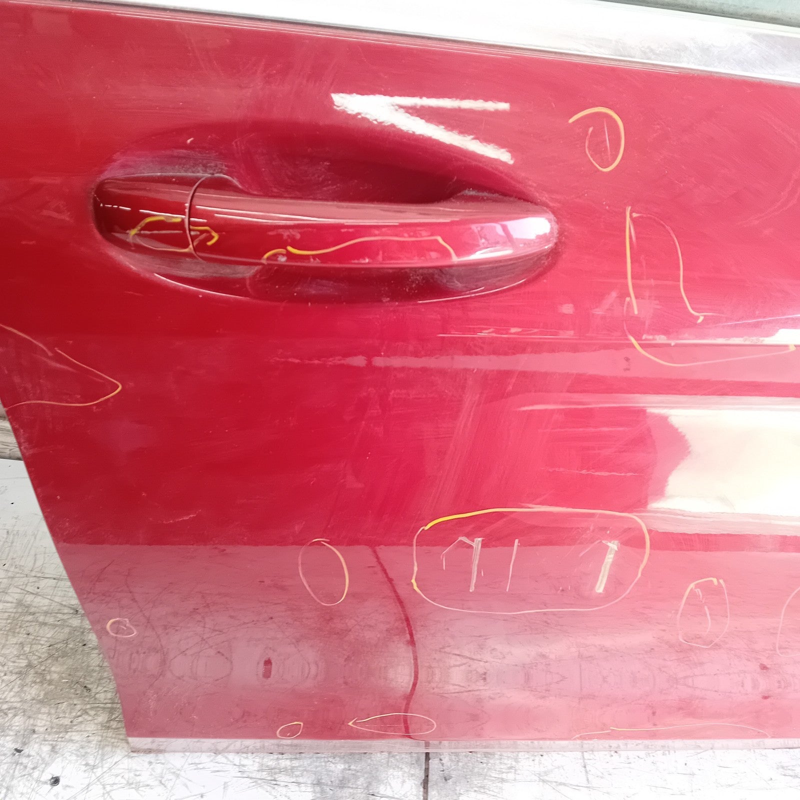 MERCEDES C-CLASS W205 DRIVER FRONT DOOR OSF 2014 RED  FMD508