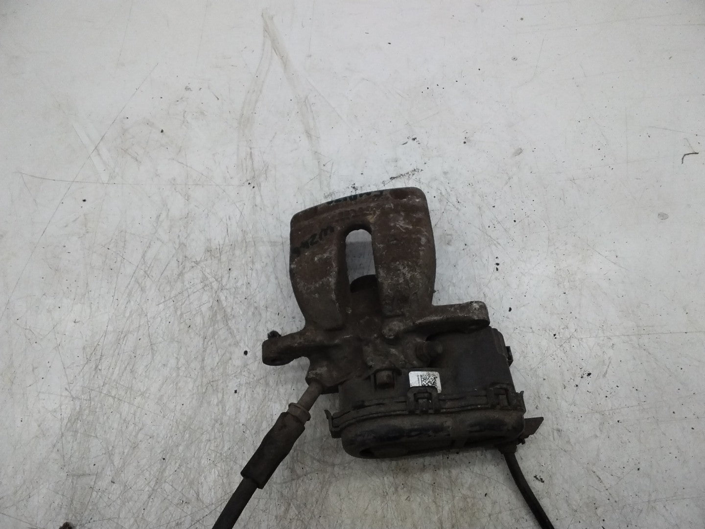 MERCEDES  B-CLASS W246 BRAKE CALIPER REAR LEFT PASSENGER SIDE A2464232198 FMR138