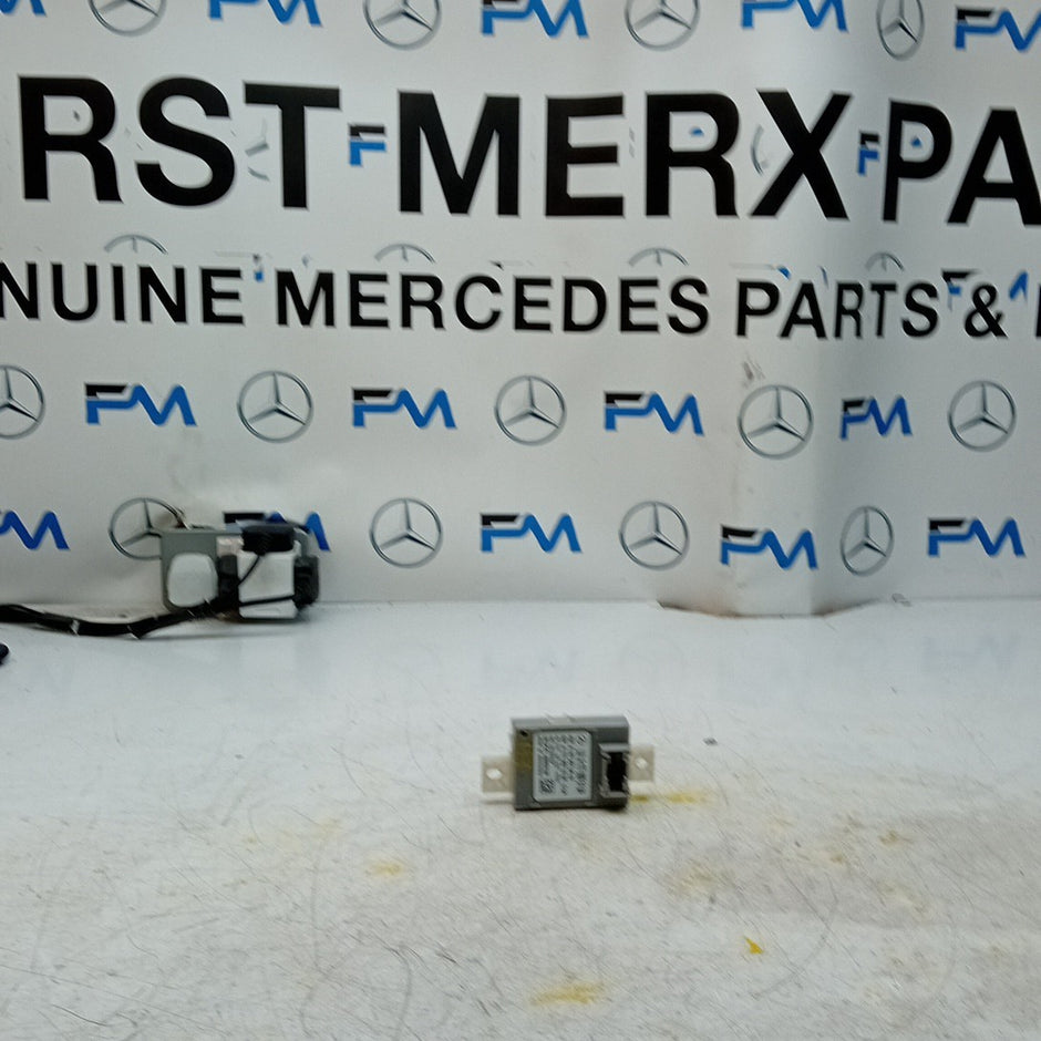 MERCEDES A-CLASS W177 2015  LIGHT CONTROL UNIT  A1779005104  FM001337