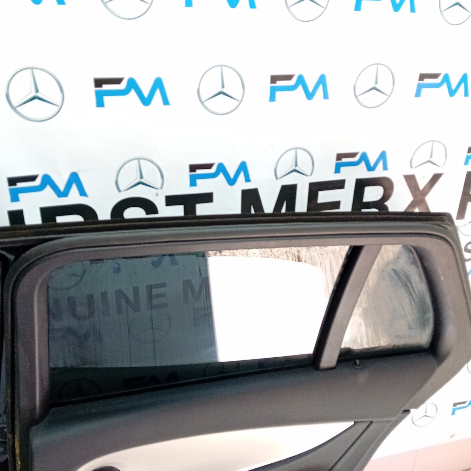 MERCEDES BENZ E CLASS ESTATE W213 DRIVER SIDE REAR DOOR ( OFFSIDE REAR ) FMD14