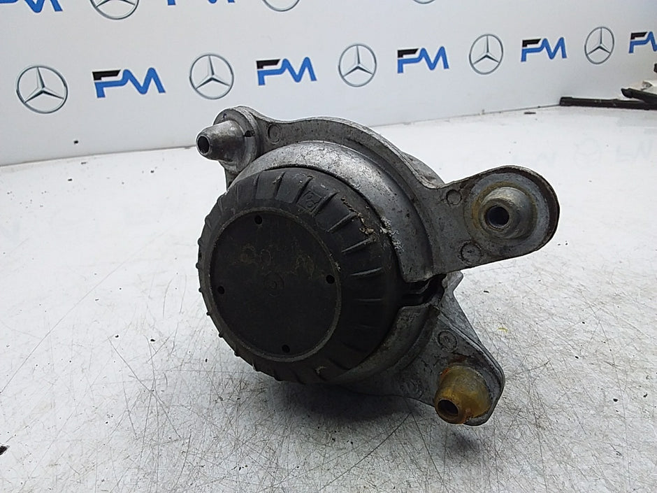 MERCEDES BENZ  E-CLASS COUPE C238  ENGINE MOUNT RIGHT OS A2382400300 FMR340