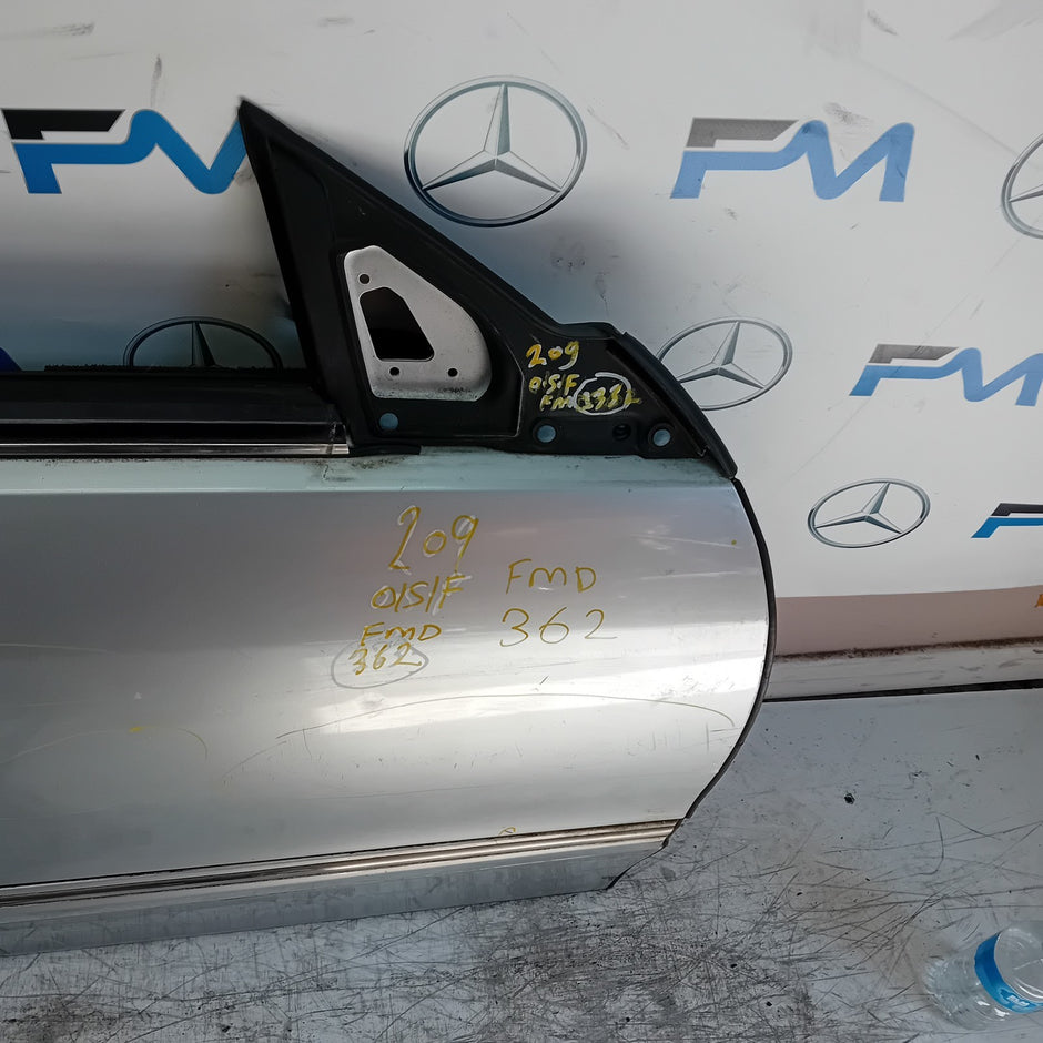 MERCEDES BENZ CLK C209 CP DRIVER FRONT DOOR OSF 2002-09 SILVER COMPLETE FMD362