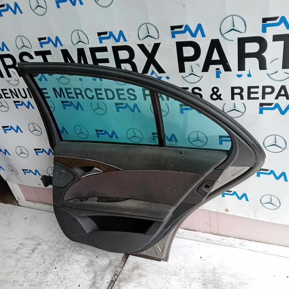 MERCEDES E-CLASS W211 DRIVER REAR DOOR OSR  2003-09 COMPLETE FMD388