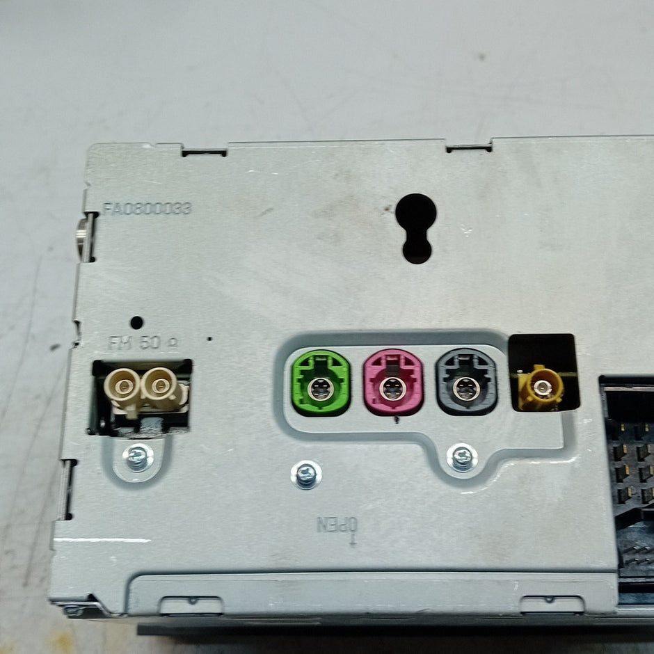 MERCEDES E CLASS W212 STEREO SAT NAV SYSTEM A2129006417 2009-2016 FM001395