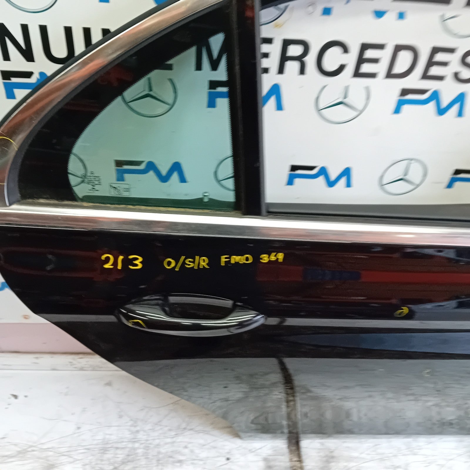 MERCEDES E-CLASS W213 SLN DRIVER REAR DOOR OSR BLACK 2016 ON COMPLETE FMD369