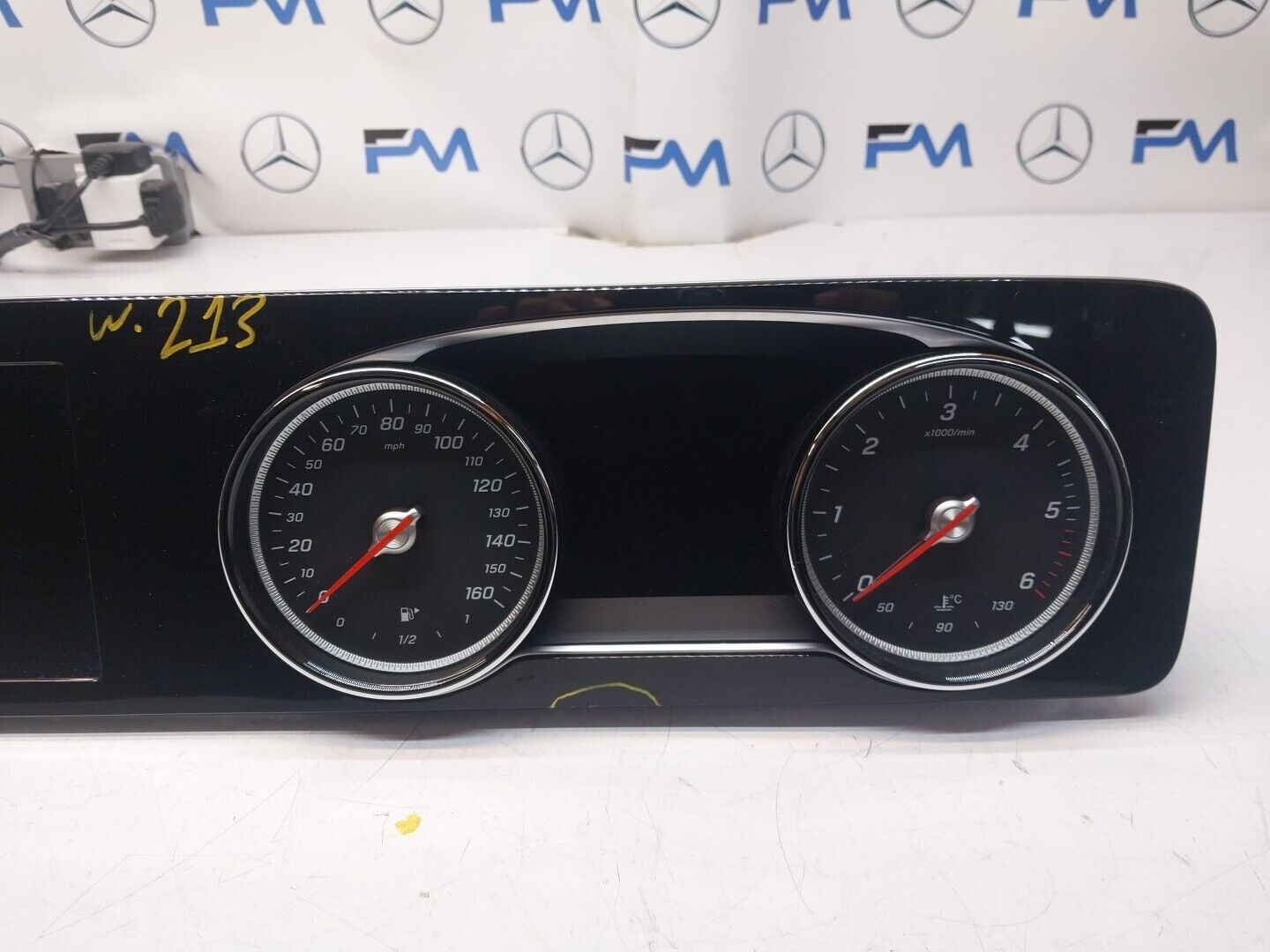 MERCEDES-BENZ E CLASS W213 W238 INSTRUMENT CLUSTER DIGITAL DISPLAY COMBO FM00638