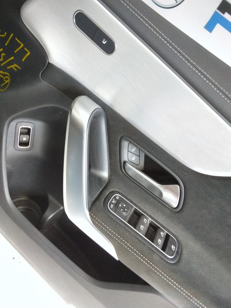 MERCEDES BENZ  C-CLASS W177 DRIVER SIDE FRONT DOOR O/S/F COMPLETE GREY FMD59