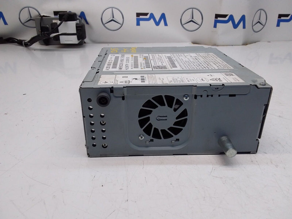 MERCEDES - BENZ E - CLASS W205 2016 RADIO SAT NAV HEAD UNIT  A2059006222 FM00302