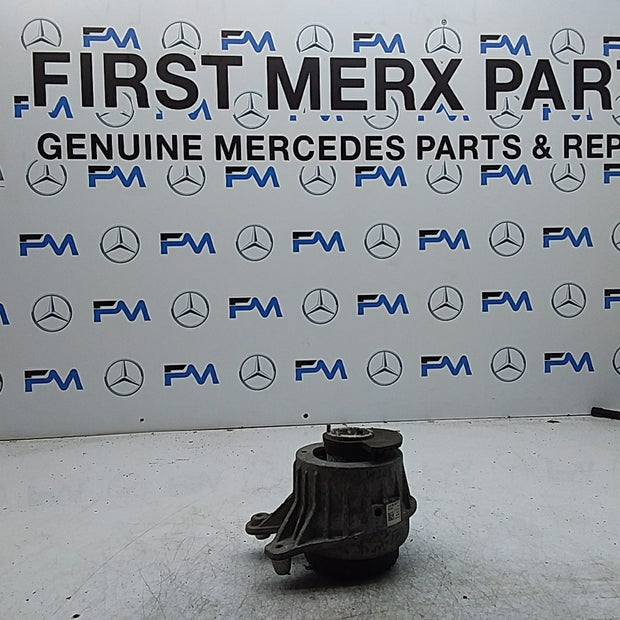 MERCEDES BENZ  C-CLASS  W205  ENGINE MOUNT RIGHT OS A2052406717 FMR362