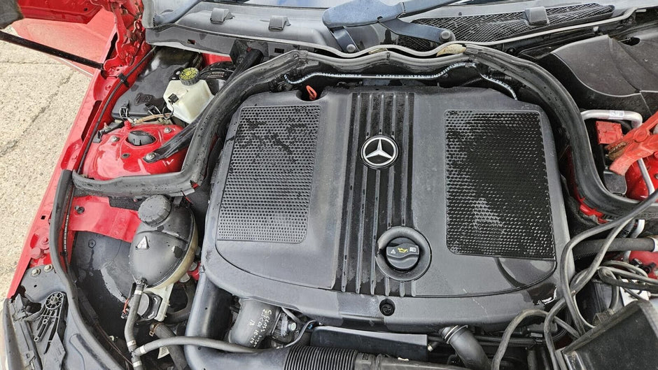 MERCEDES BENZ C-CLASS W204 - BREAKING / ENGINE AND GEAR BOX