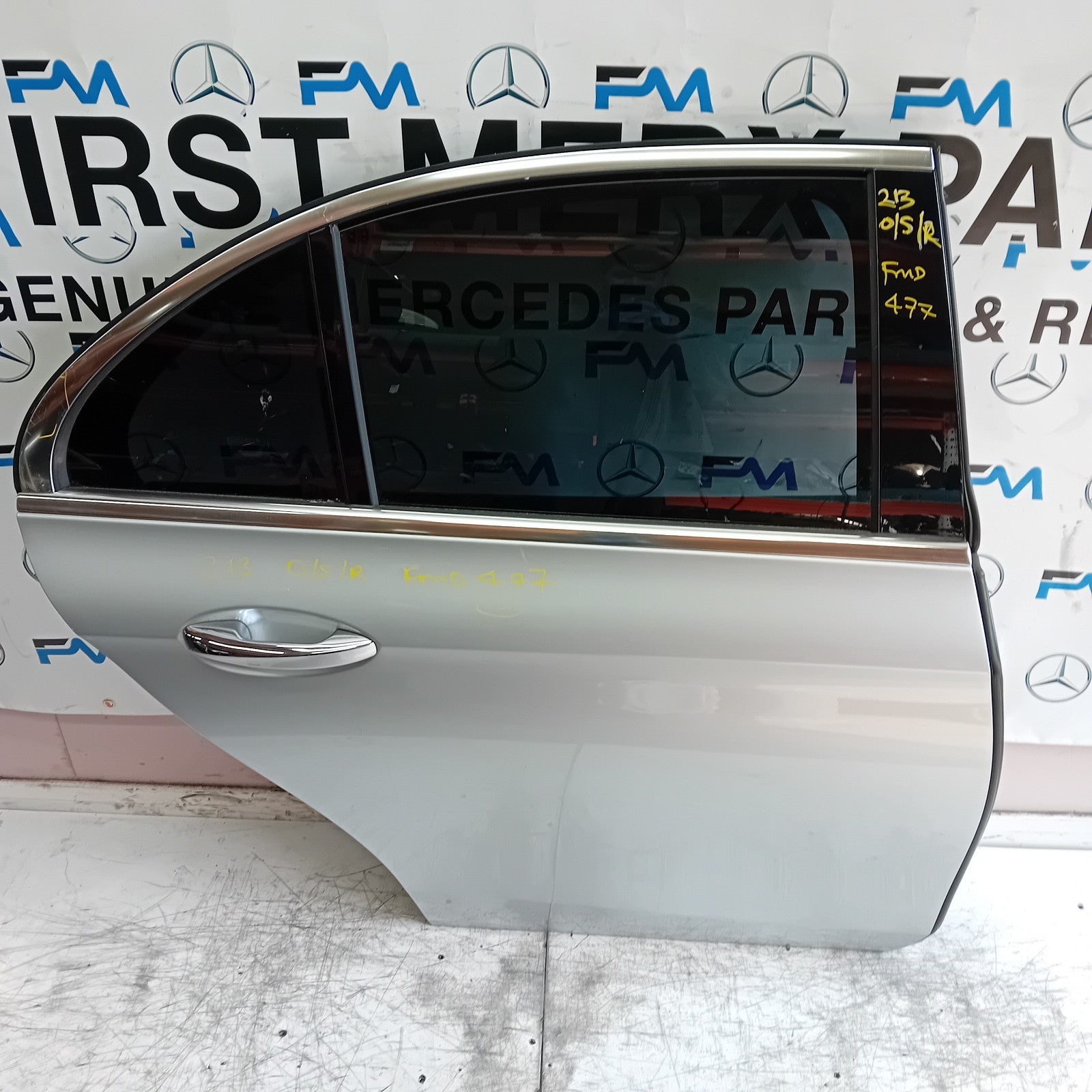 MERCEDES E-CLASS W213 SLN DRIVER REAR DOOR OSR SILVER 2016 ON COMPLETE FMD477
