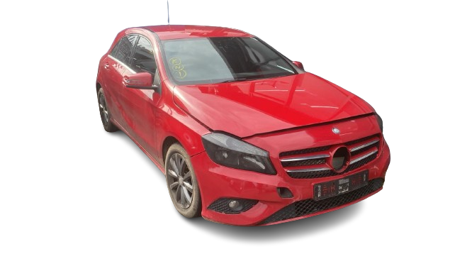 MERCEDES BENZ A-CLASS W176 - BREAKING / FRONT & REAR BUMPER  AND WINGS