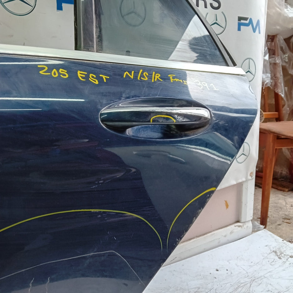 MEECEDS C-CLASS S205 EST PASSENGER REAR DOOR NSR BLUE 2014 ON COMPLETE FMD391