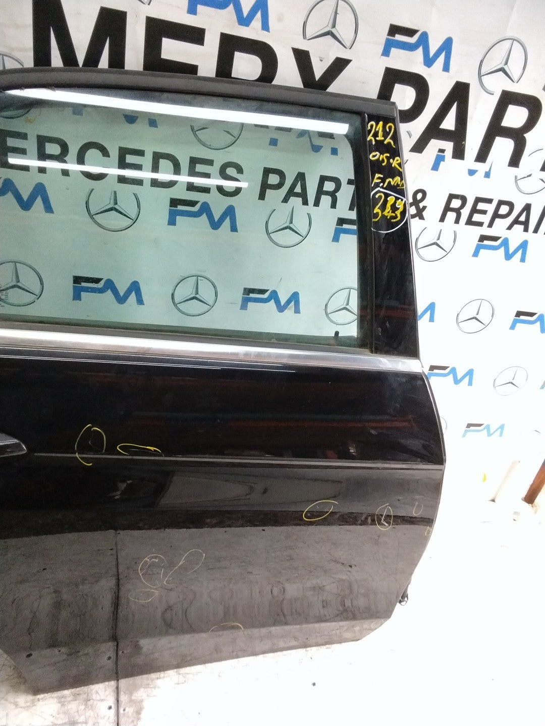 MERCEDES E-CLASS W212 DRIVER REAR DOOR OSR BLACK 2009-16 COMPLETE FMD343