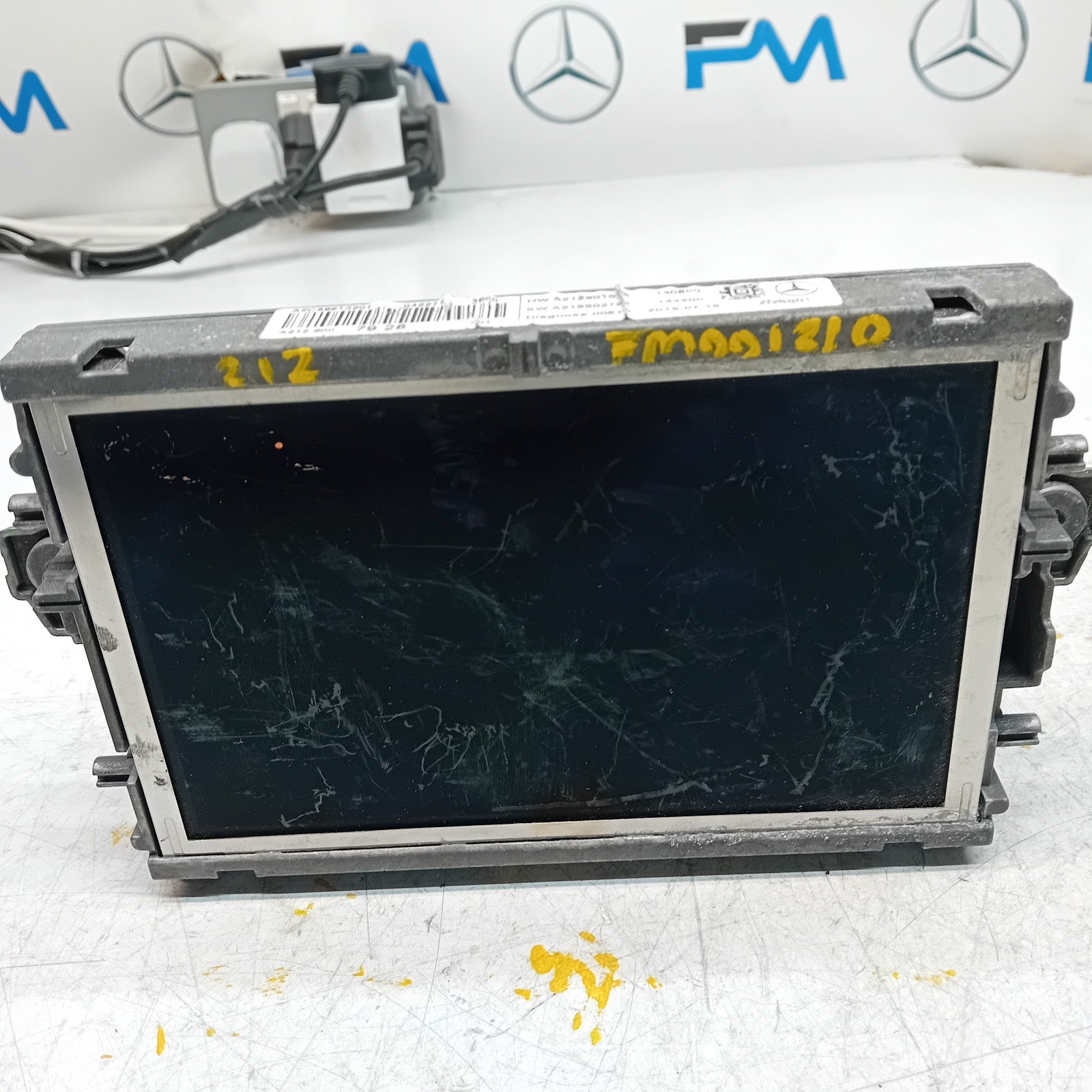 MERCEDES BENZ E-CLASS W212 SAT NAV DISPLAY SCREEN A2129007928 FM001210