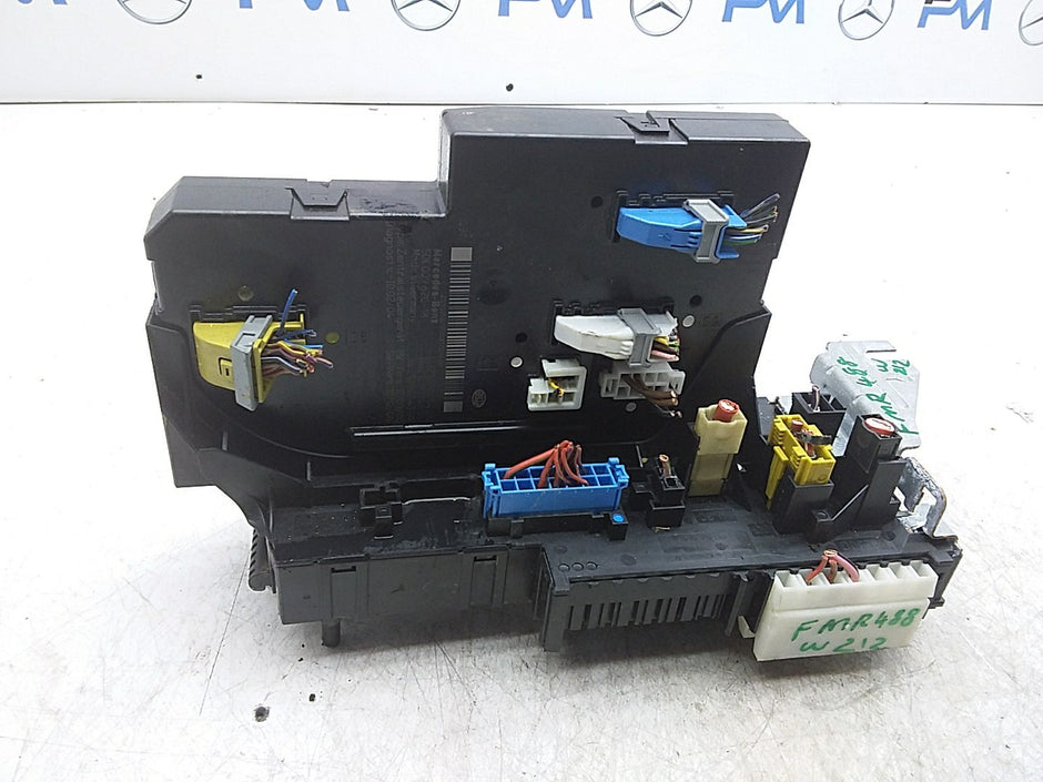 MERCEDES BENZ  E-CLASS W212  FUSE BOX RELAY BOX A2129005401 FMR488