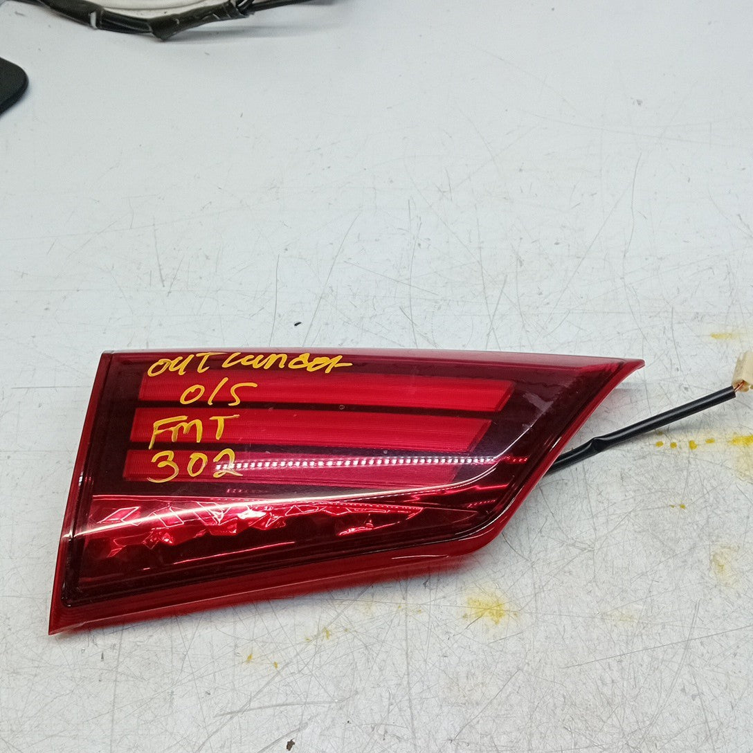 MITSUBISHI OUTLANDER MK3 PASSENGER SIDE LEFT REAR INNER TAIL LIGHT 2013 FMT302