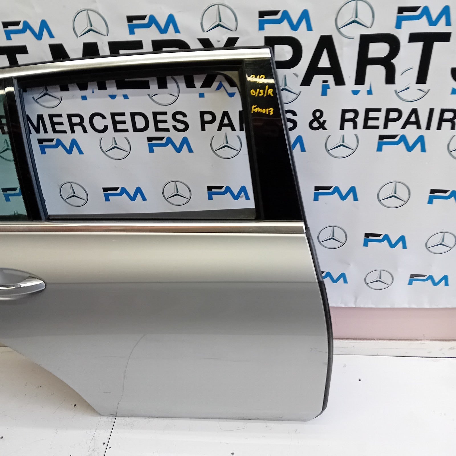 MERCEDES BENZ E-CLASS W213 DRIVER SIDE REAR DOOR ( OFF SIDE REAR ) FM013