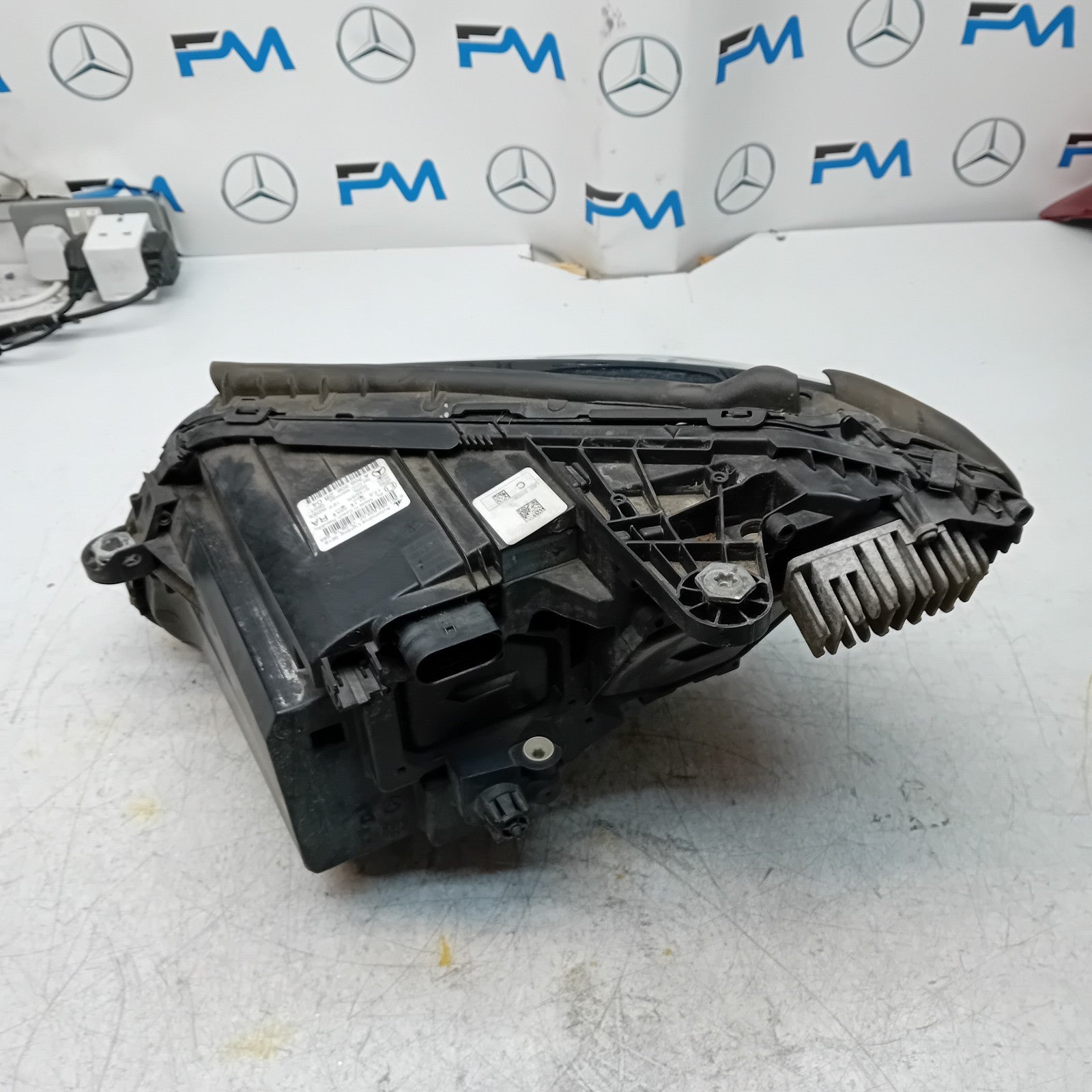 MERCEDES C-CLASS W205 DRIVER  HIGH PERFORM HEADLIGHT A2059062804 20l4 FMH190