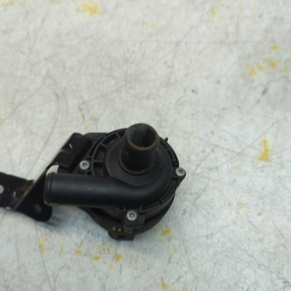 MERCEDES BENZ  C E-CLASS W211 ELECTRIC COOLANT WATER PUMP A2118350028 FM001378
