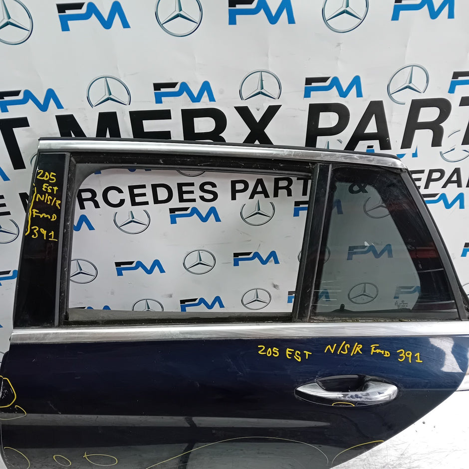 MEECEDS C-CLASS S205 EST PASSENGER REAR DOOR NSR BLUE 2014 ON COMPLETE FMD391