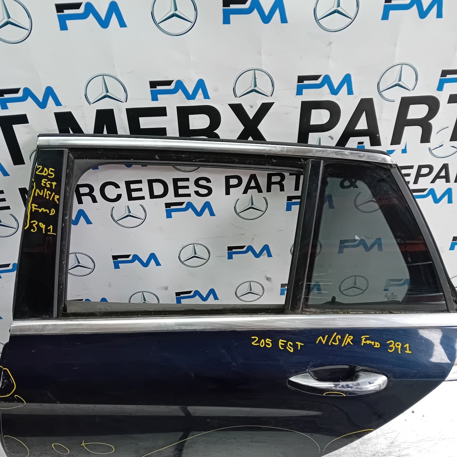 MEECEDS C-CLASS S205 EST PASSENGER REAR DOOR NSR BLUE 2014 ON COMPLETE FMD391