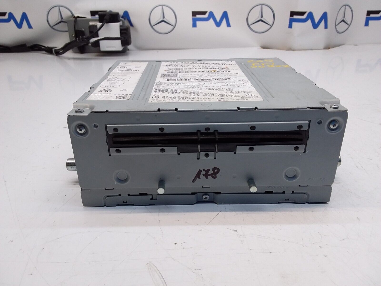 MERCEDES - BENZ E - CLASS W205 2016 RADIO SAT NAV HEAD UNIT  A2059006222 FM00302