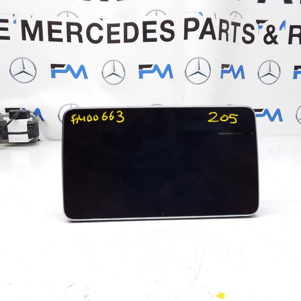 MERCEDES C-CLASS W205 2016 SAT NAV MULTIMEDIA SCREEN A2059002211 FM00663