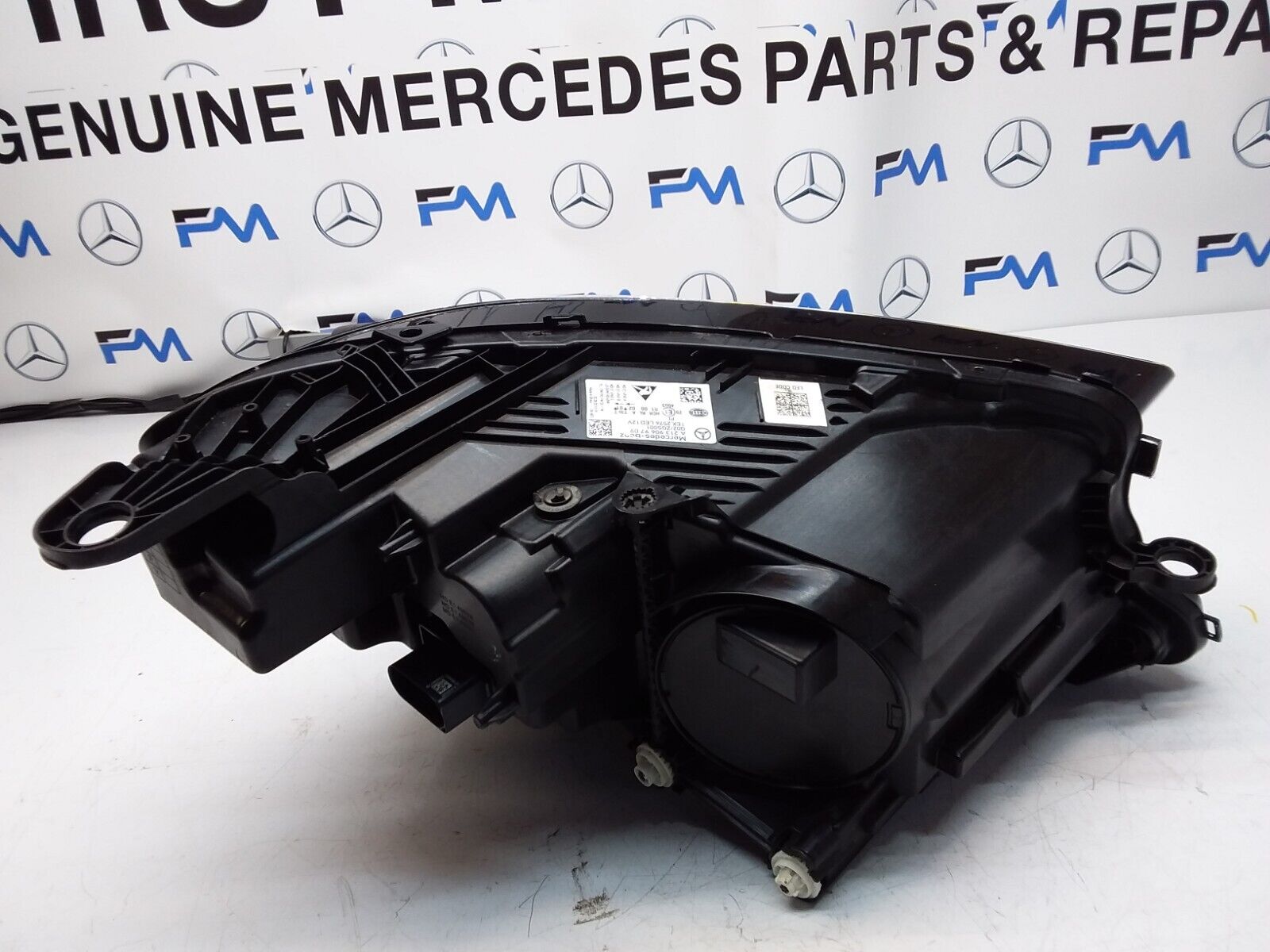 2018 MERCEDES E-CLASS W213 N/S Passenger Side Front Headlight A2139069709 FMH30