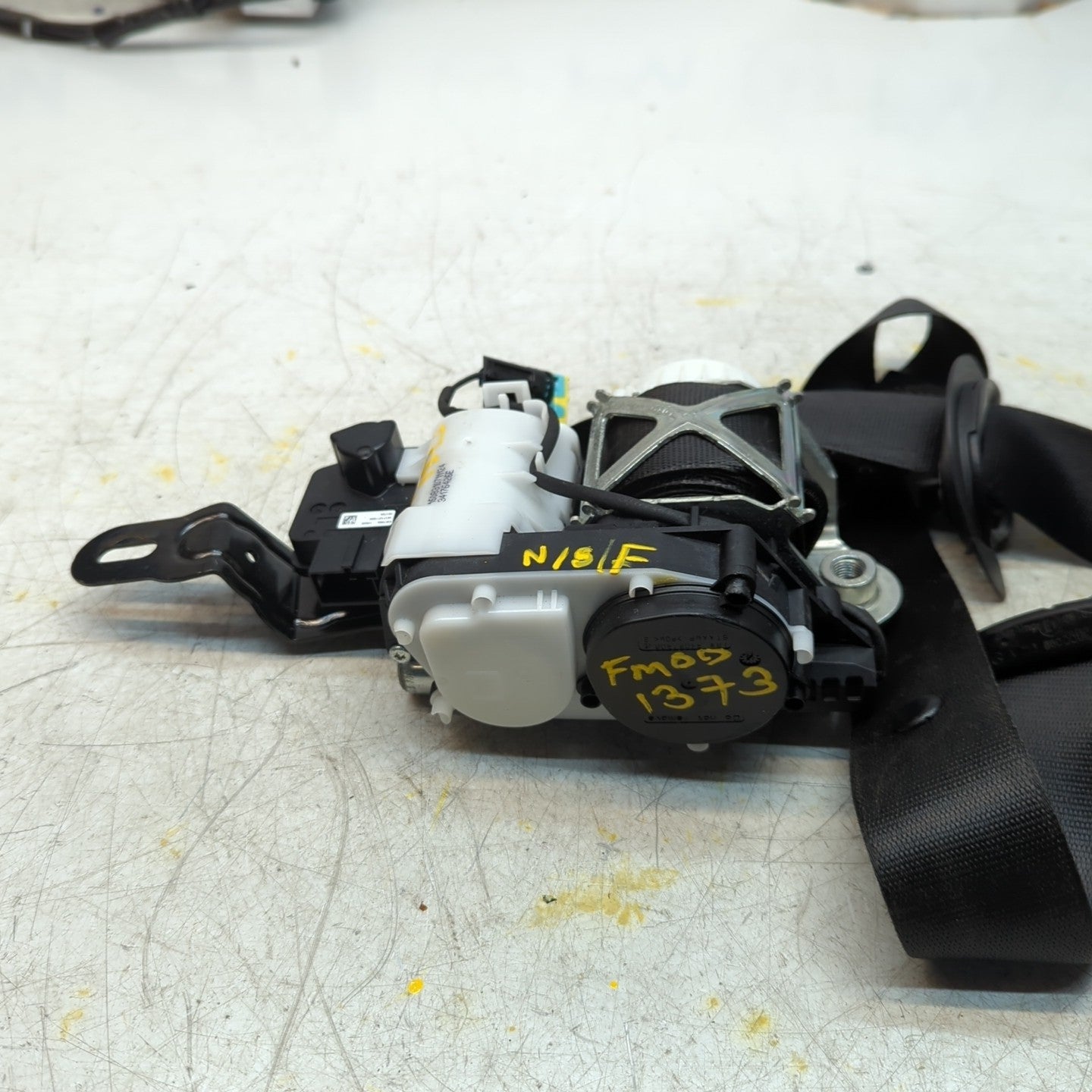 MERCEDES E-CLASS W213 FRONT PASSENGER SIDE SEAT BELT BLACK A2138605500 FM001373