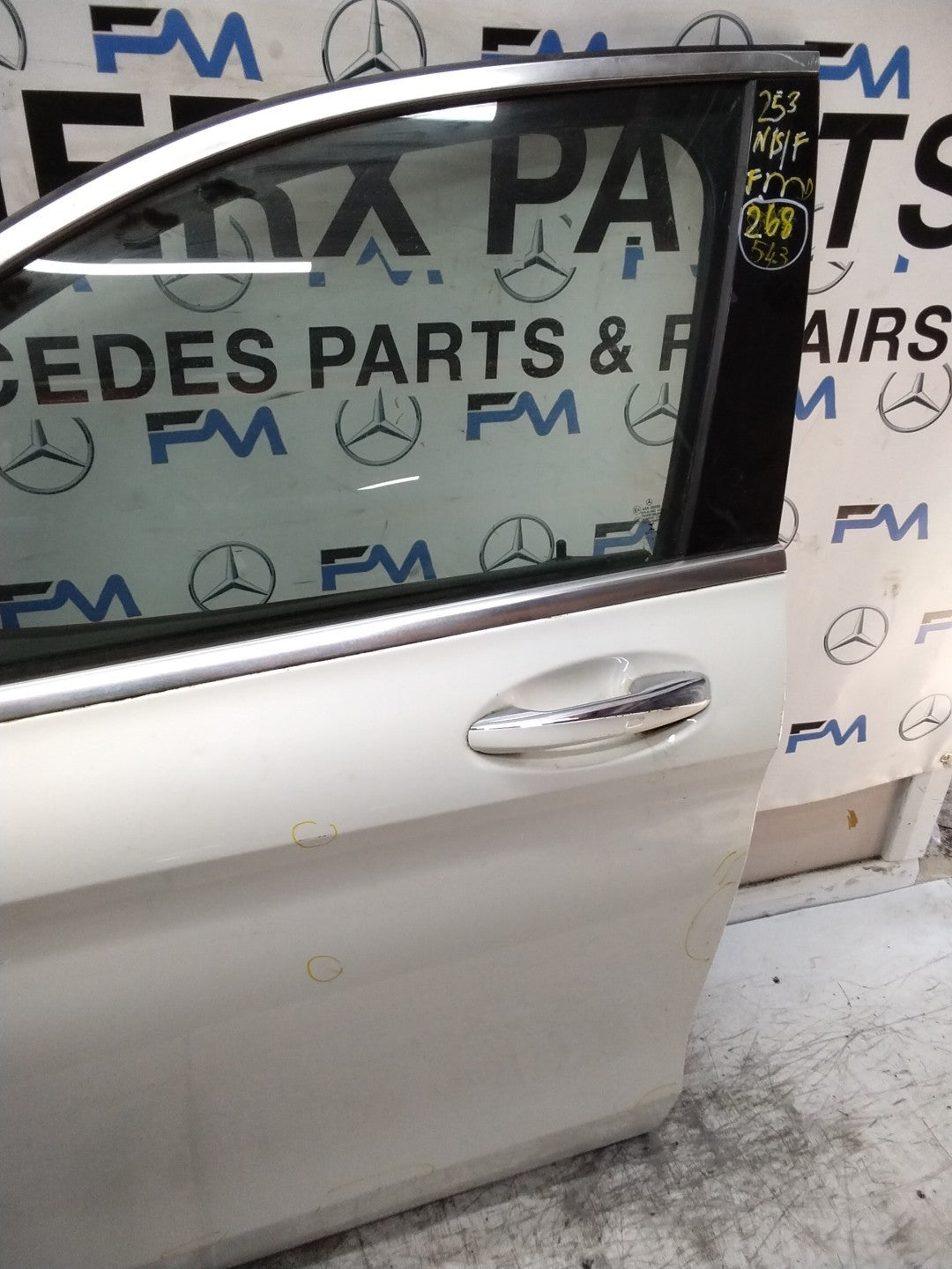 MERCEDES GLC W253 COUPE PASSENGER FRONT DOOR NSF WHITE 2016-2019 FMD543